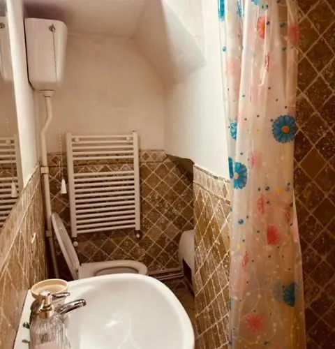 Al Castello Valeriano Lunense