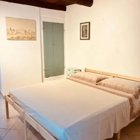 Apartment Al Castello Valeriano Lunense