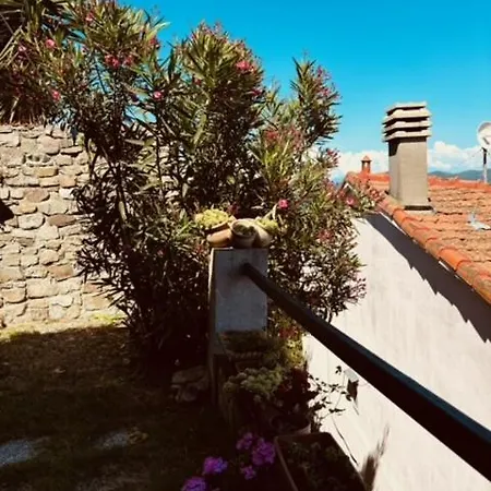 Al Castello Valeriano Lunense