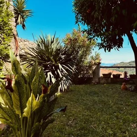 Apartment Al Castello Valeriano Lunense